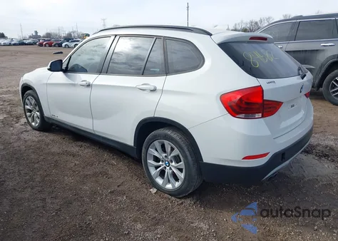 2014 BMW X1 xDrive28I из США, поврежденный, VIN WBAVL1C56EVY18057